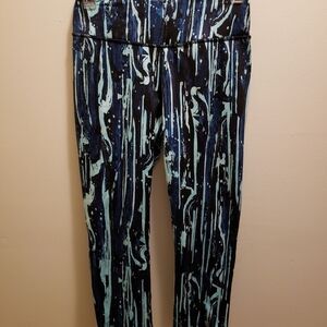 Capri Leggings Blue Black Size Small